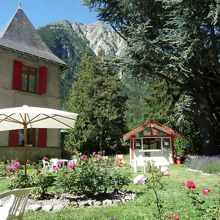 Chateau De La Muzelle Hotel