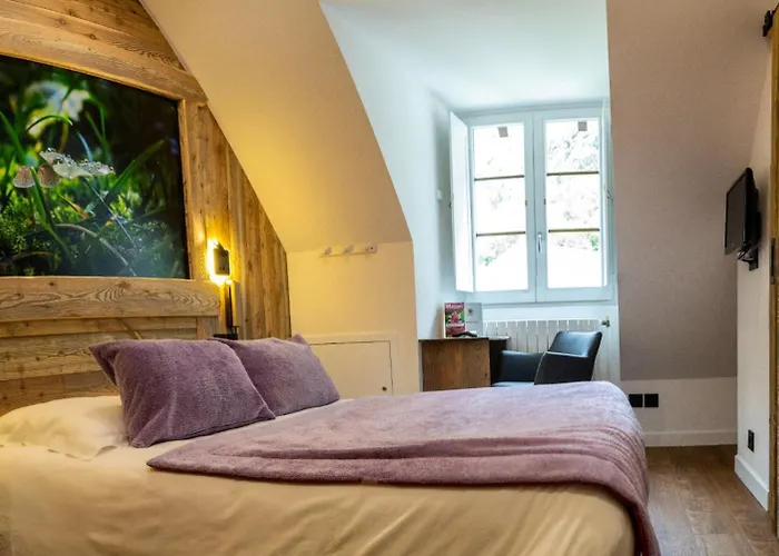 ホテル Chateau De La Muzelle 2*