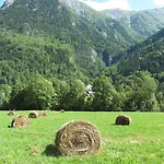Chateau De La Muzelle 2*