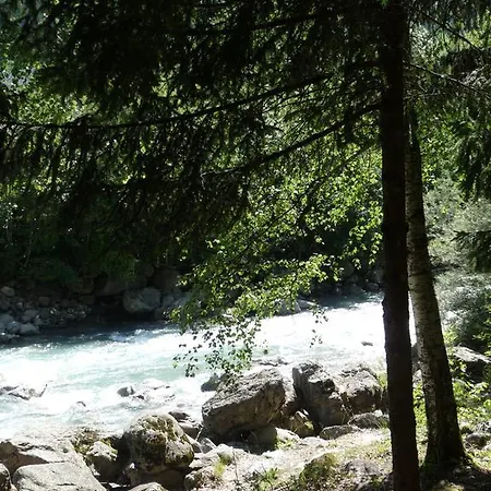 Chateau De La Muzelle 2*